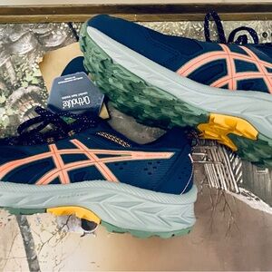Size 8 Women’s ASICS